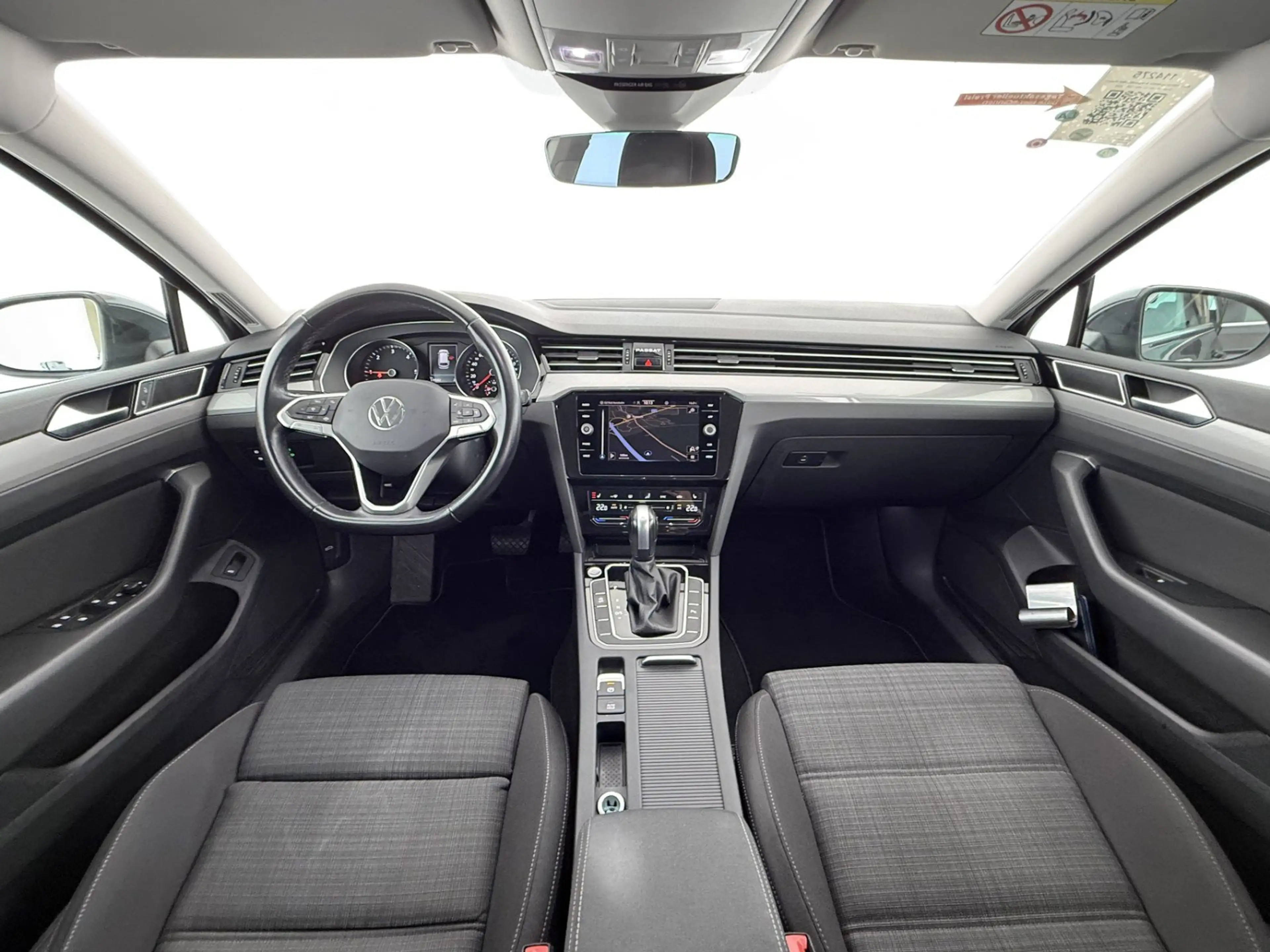 Volkswagen Passat Variant 2.0 TDI Business Aut LED AHK RADAR — photo 14
