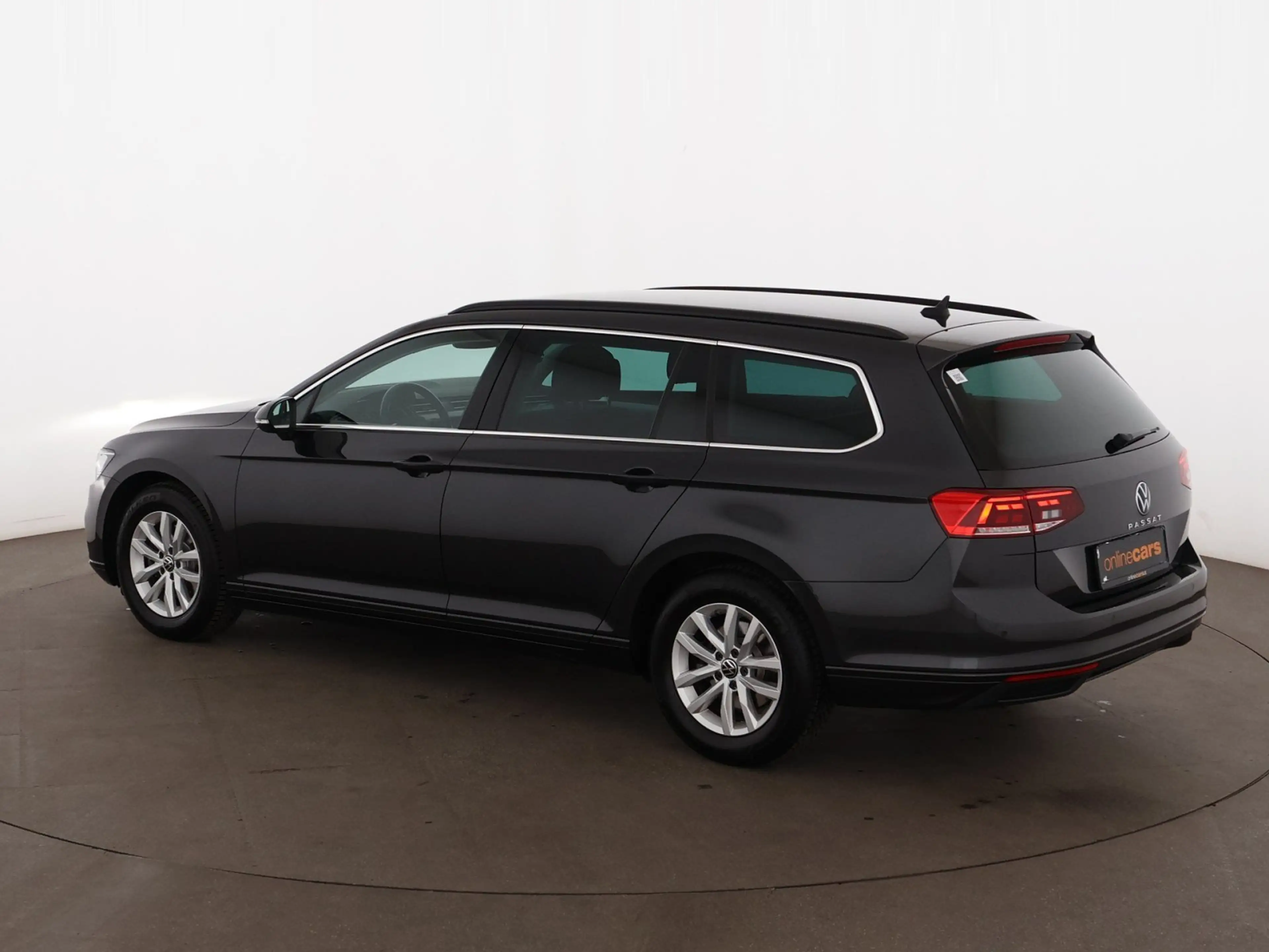 Volkswagen Passat Variant 2.0 TDI Business Aut LED AHK RADAR — photo 7