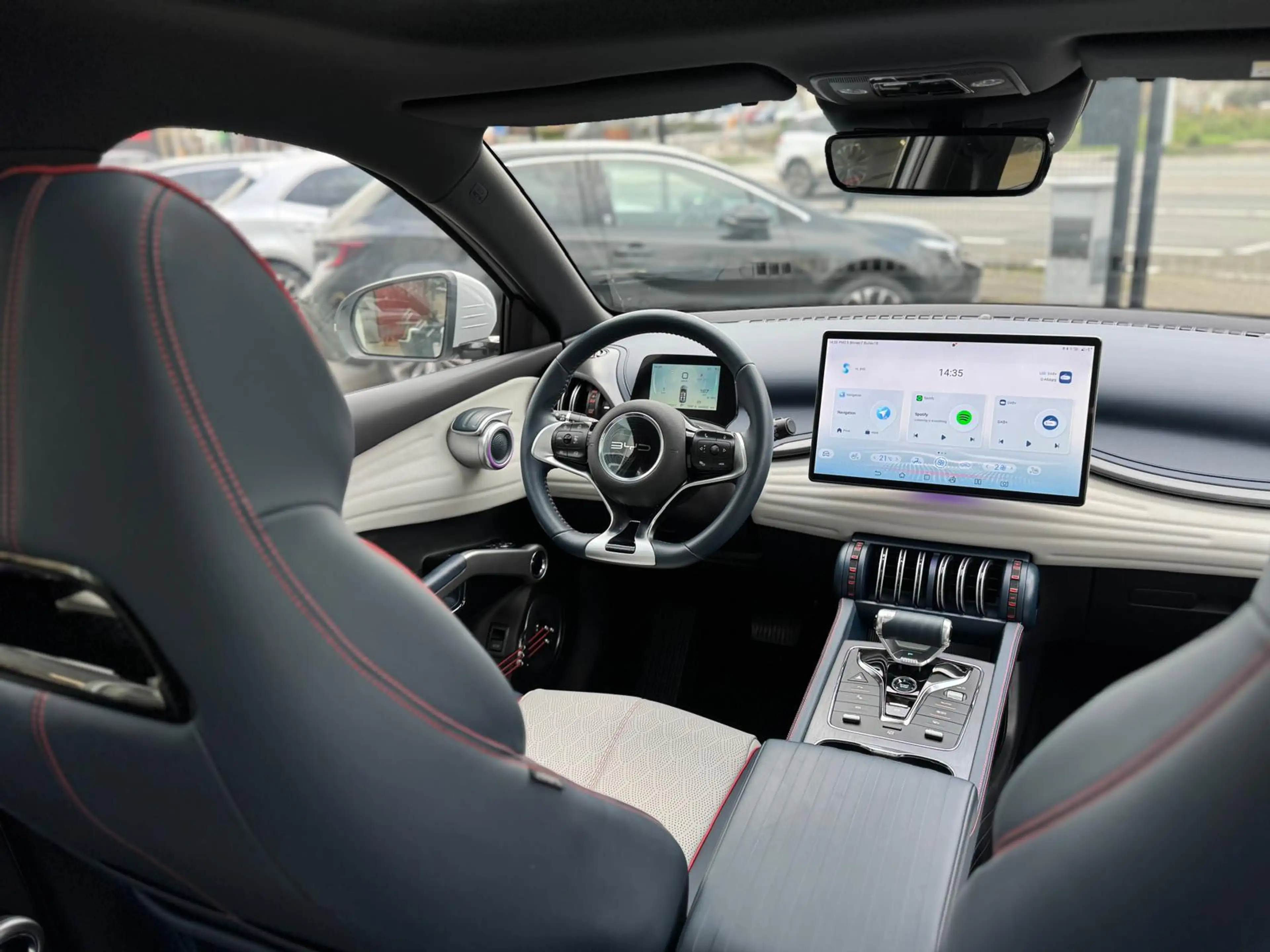 BYD Atto 3 DESIGN / 360°CAM / CARPLAY / PANO / ZETELVRWM / — photo 13