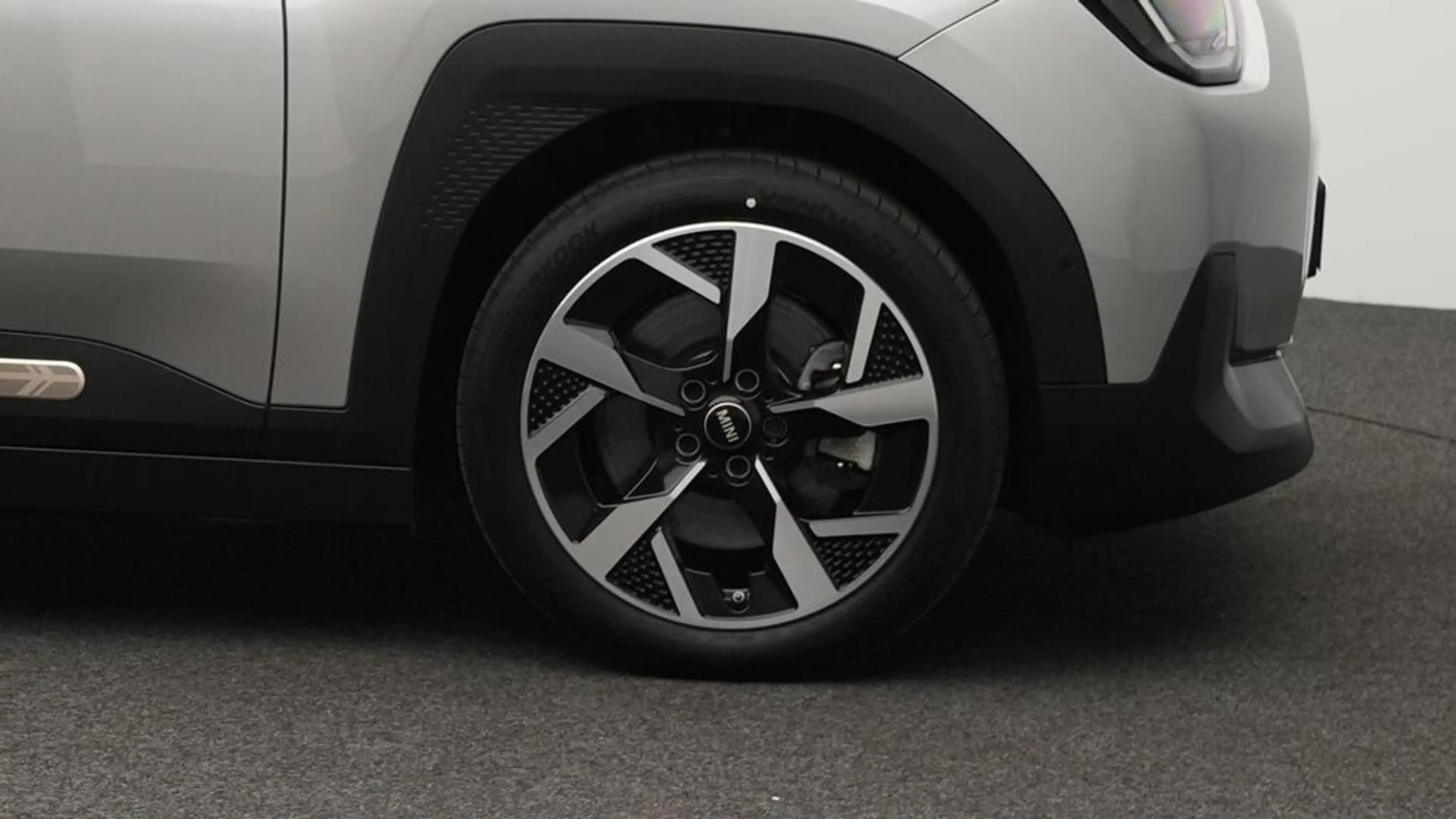 MINI Aceman Classic Trim — photo 12
