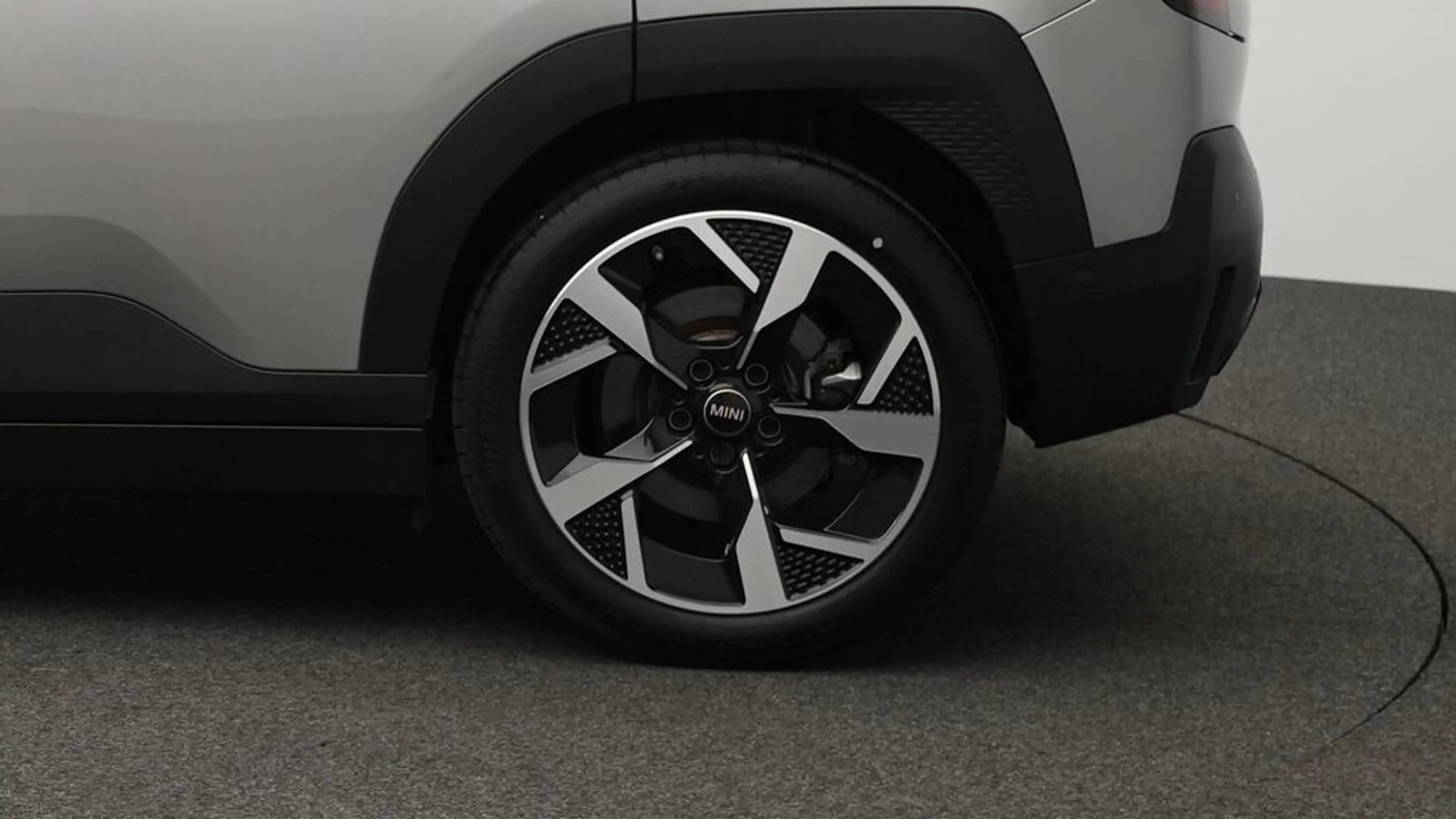 MINI Aceman Classic Trim — photo 9