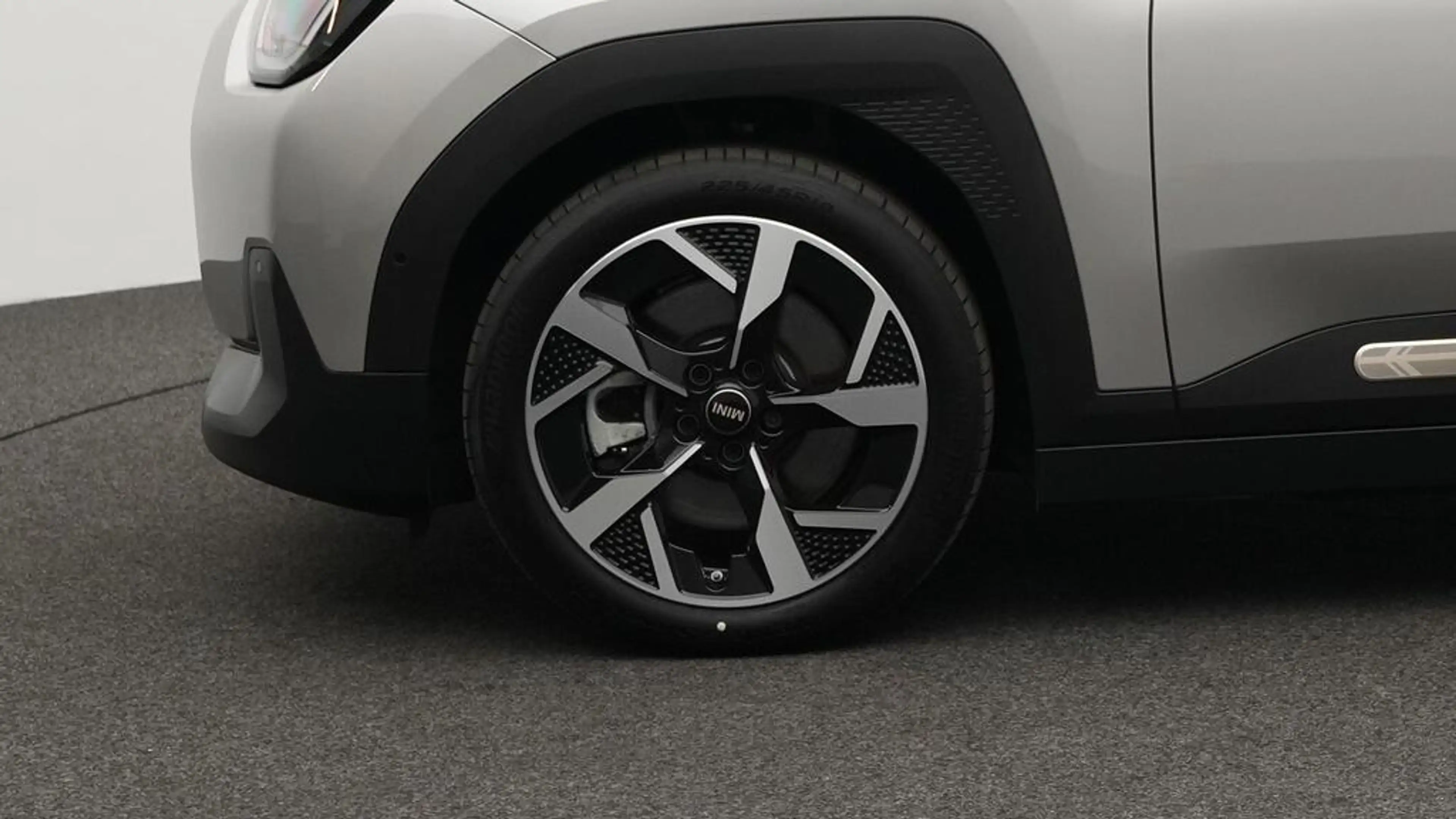 MINI Aceman Classic Trim — photo 10