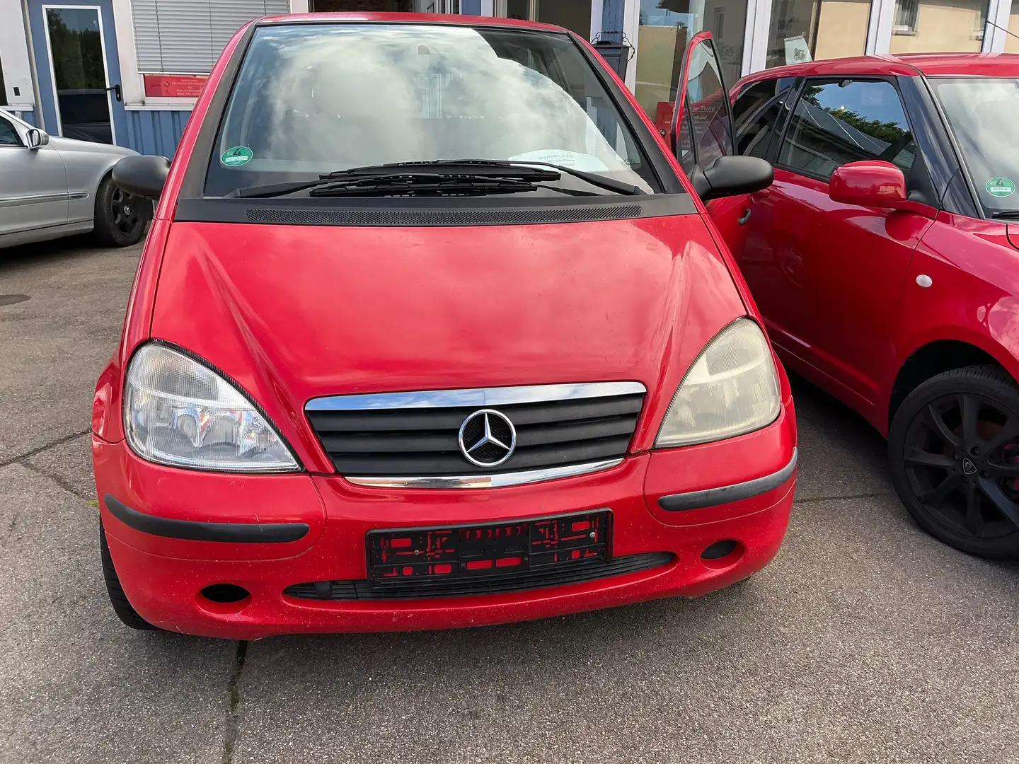 Mercedes-Benz A 140 Classic Rojo - 1