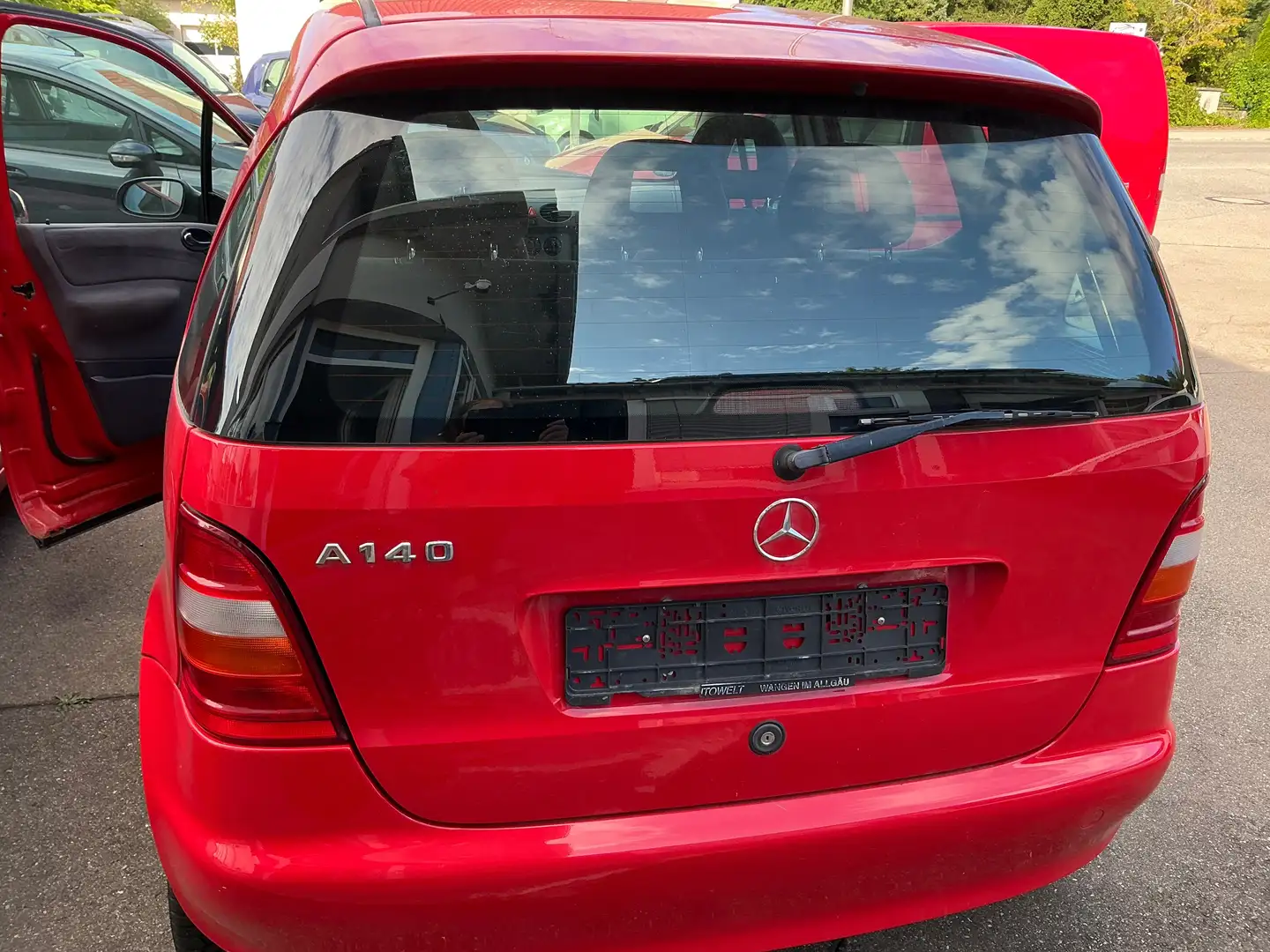 Mercedes-Benz A 140 Classic Rojo - 2