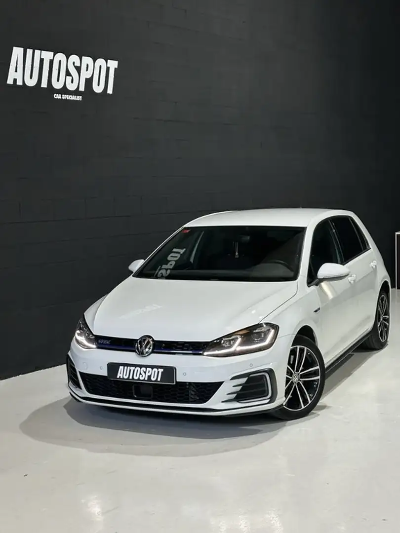 Volkswagen Golf GTE 1.4 TSI e-Power 150kW (204CV) DSG Blanco - 1