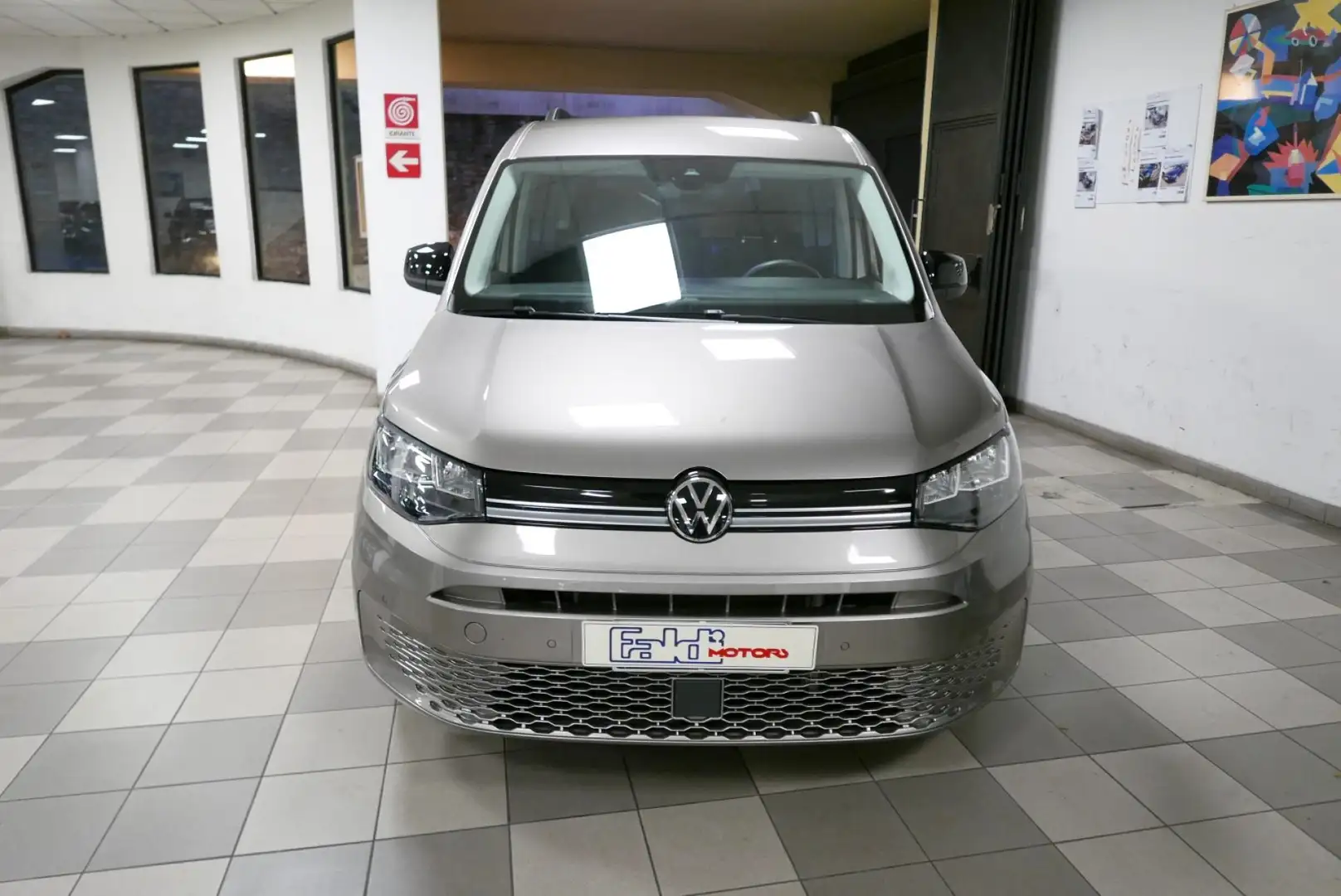 Volkswagen Caddy 2.0 TDI DSG Life Grijs - 2