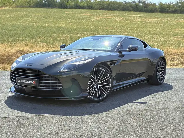 Aston Martin DB12 COUPE
