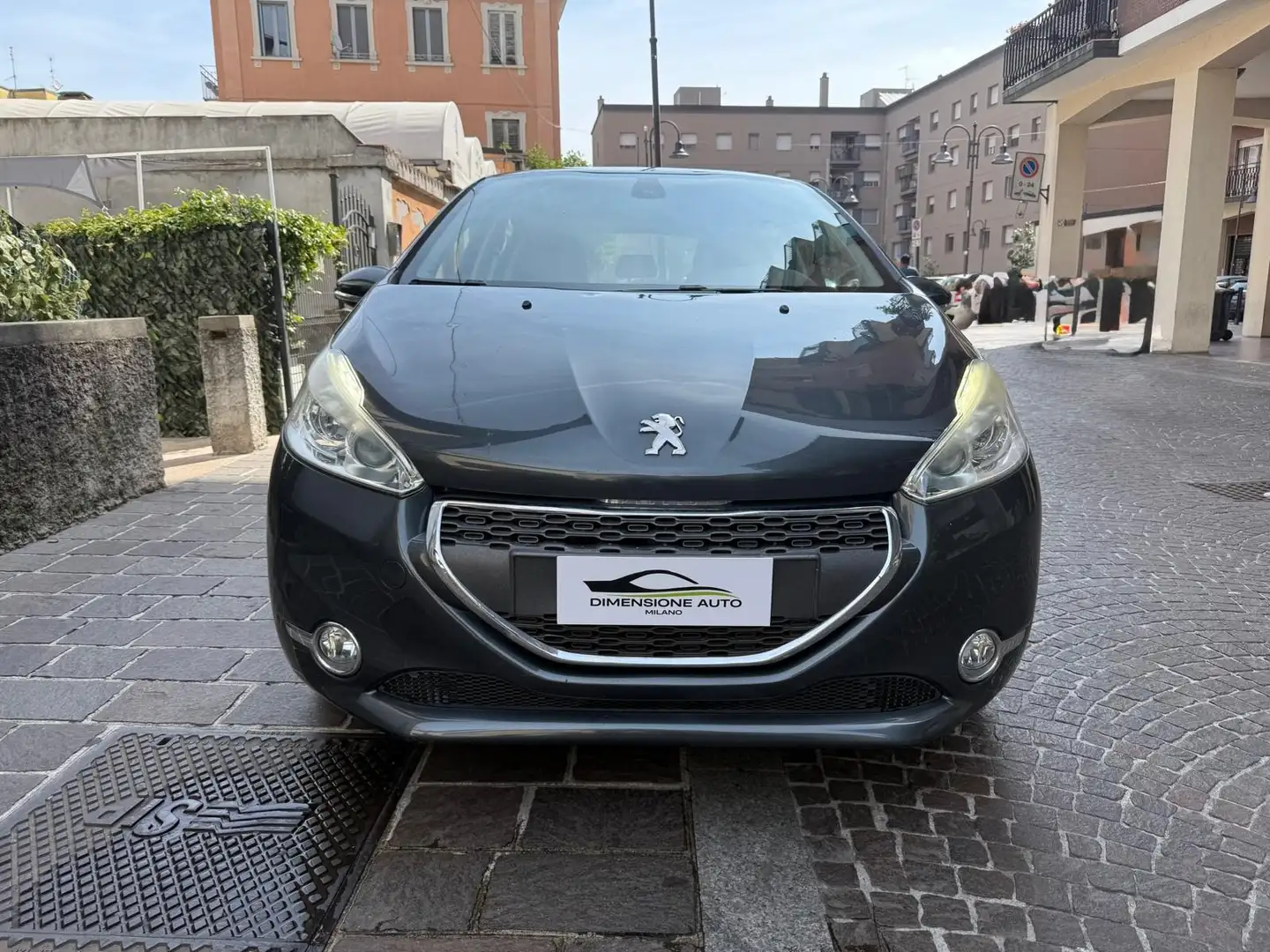 Peugeot 208 208 5p Grandinata1.6 e-hdi 8v Allure s Grigio - 2