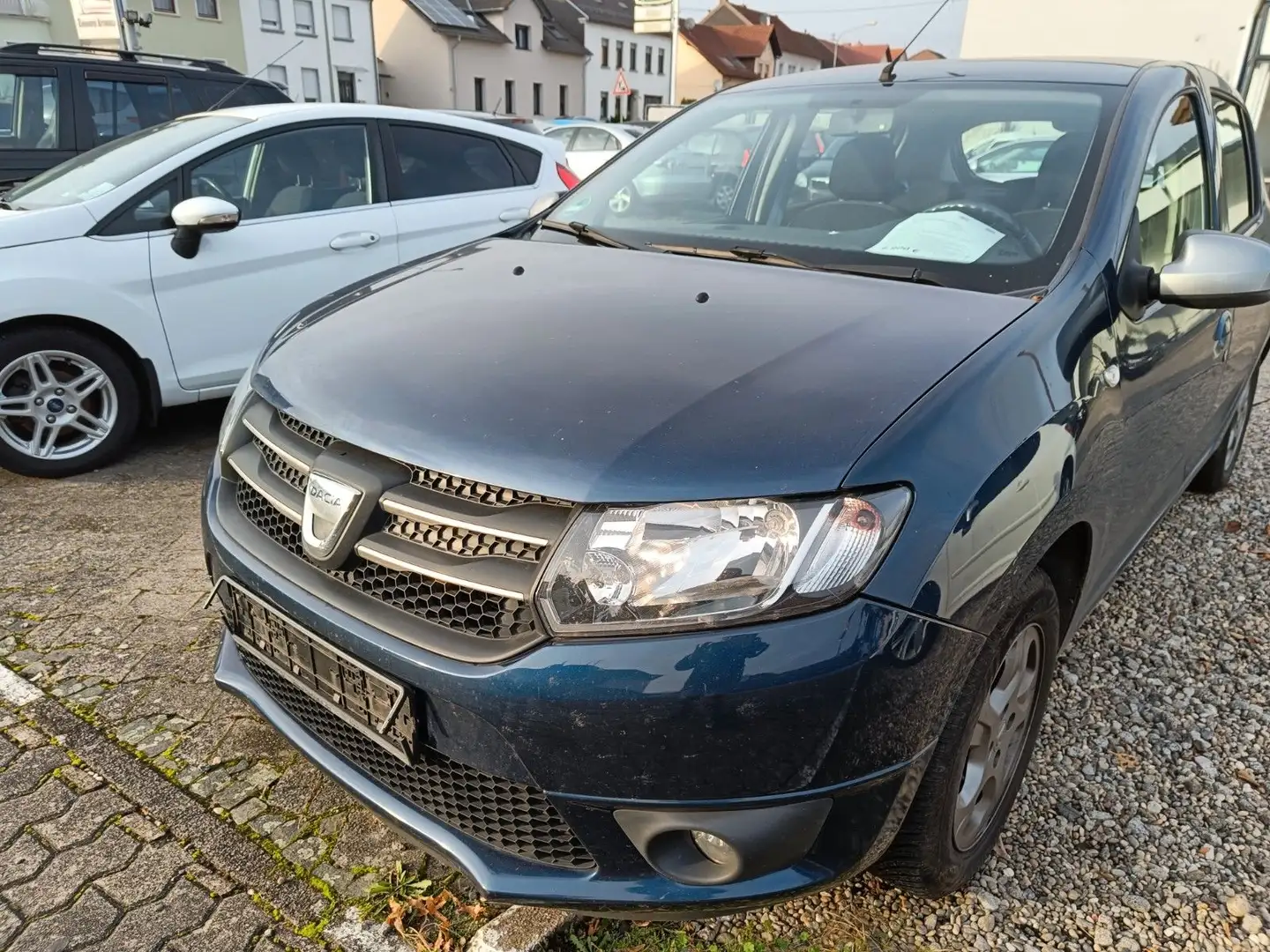 Dacia Sandero II Celebration Blau - 1