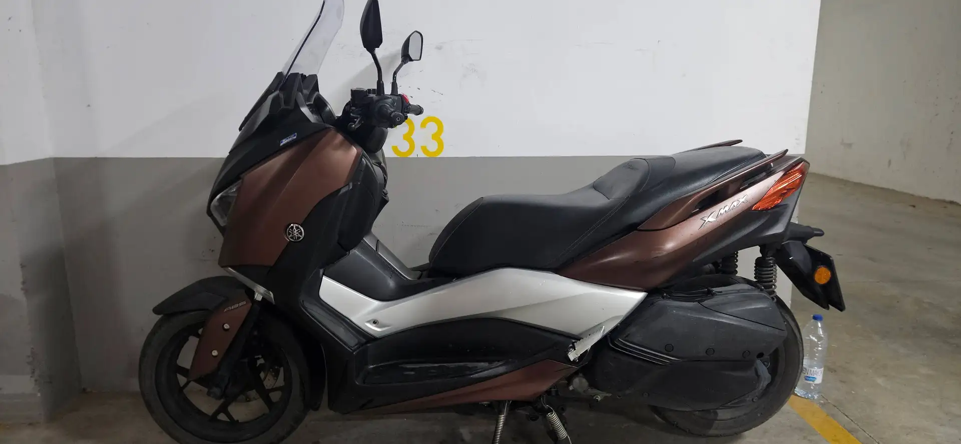 Yamaha X-Max 300 Marrón - 2