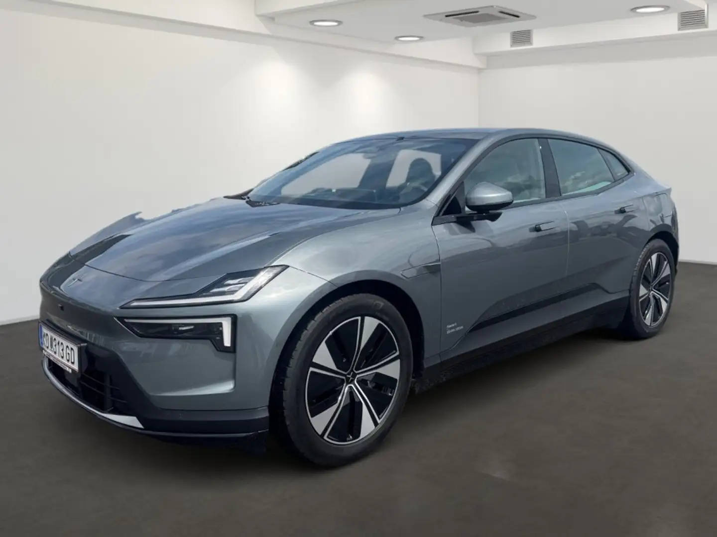 Polestar 4 Long Range 100kWh Single Motor Gri - 1