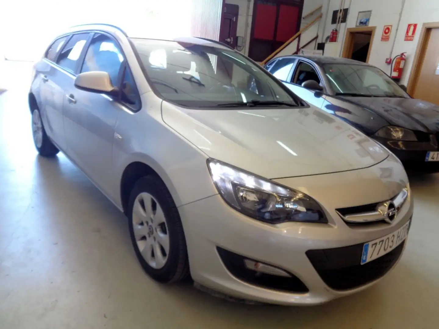 Opel Astra ST 1.7CDTi Selective Gris - 2