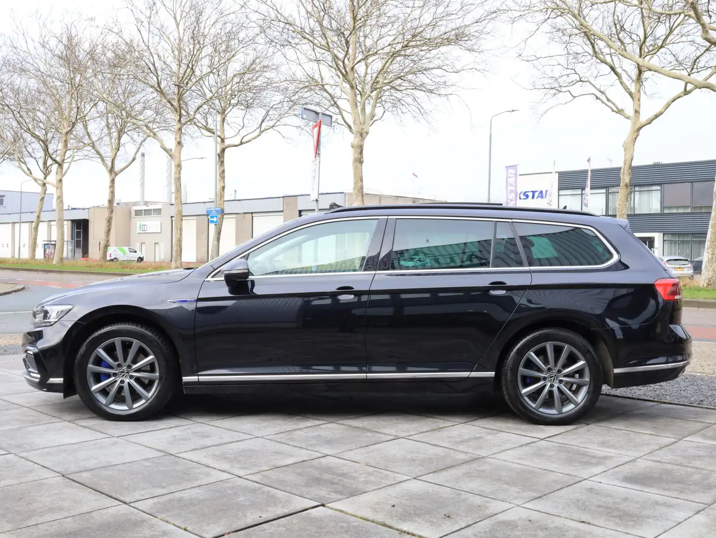 Volkswagen Passat Variant GTE 1.4 TSI PHEV 218PK | Panodak | Virtual | Achte Zwart - 2