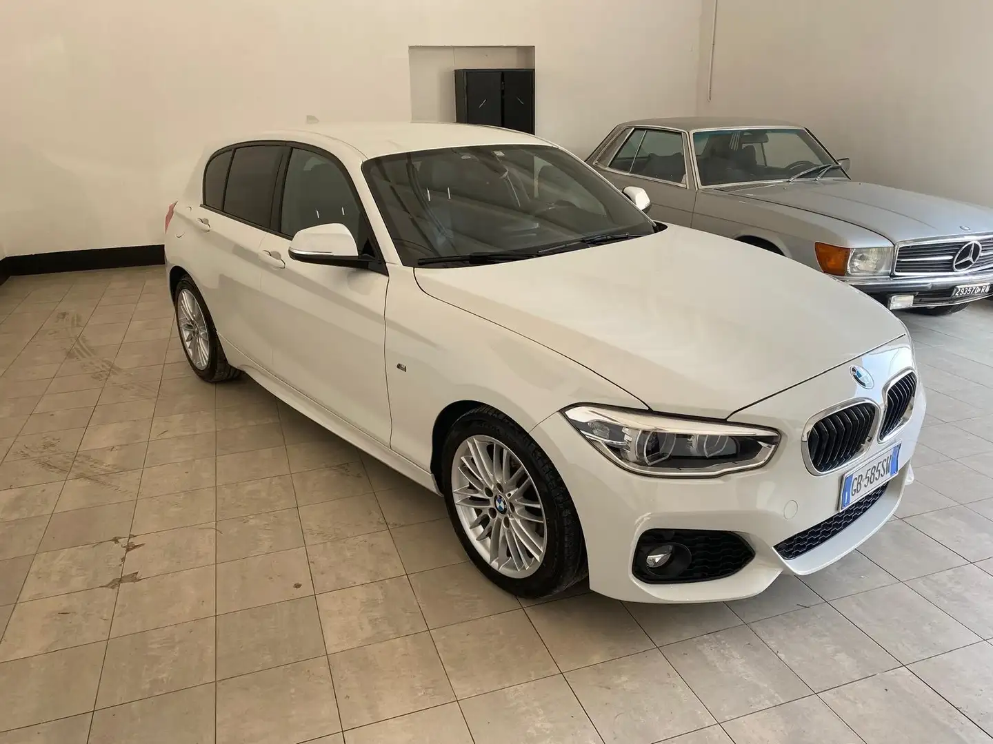 BMW 118 118i Digital Edition 5p auto Bianco - 2