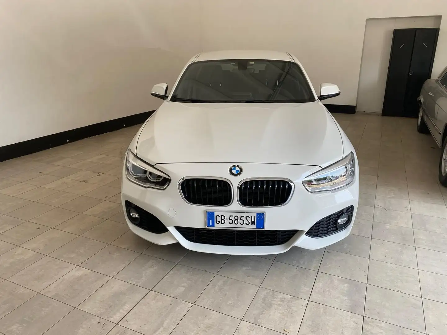 BMW 118 118i Digital Edition 5p auto Blanco - 1