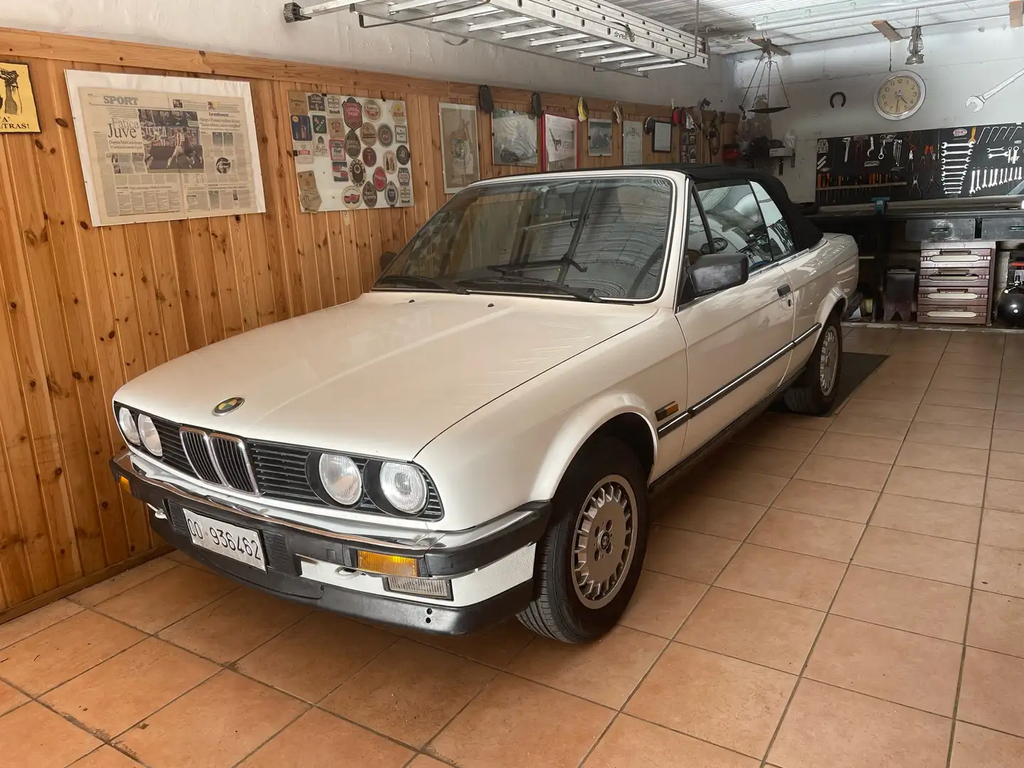BMW 320 320i Cabrio - 1