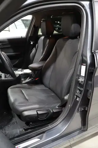 BMW 1 Series view 13