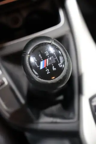 BMW 1 Series view 11