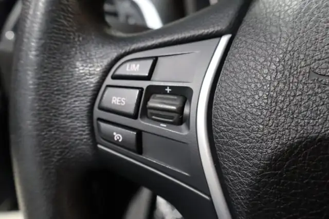 BMW 1 Series view 15