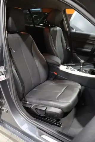 BMW 1 Series view 12