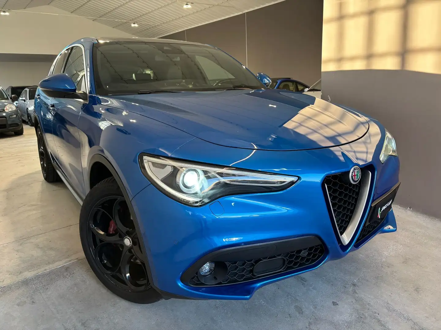 Alfa Romeo Stelvio Stelvio 2.2 t B-Tech Q4 210cv auto Bleu - 1