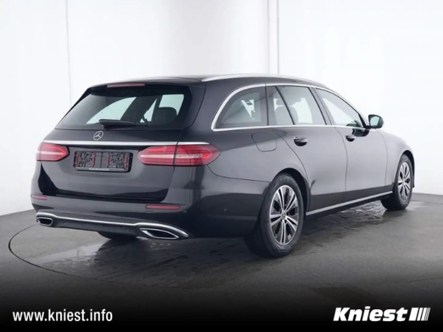 Mercedes-Benz E 200 d T Modell Totwinkel, Ambienteb. uvm. Schwarz - 2