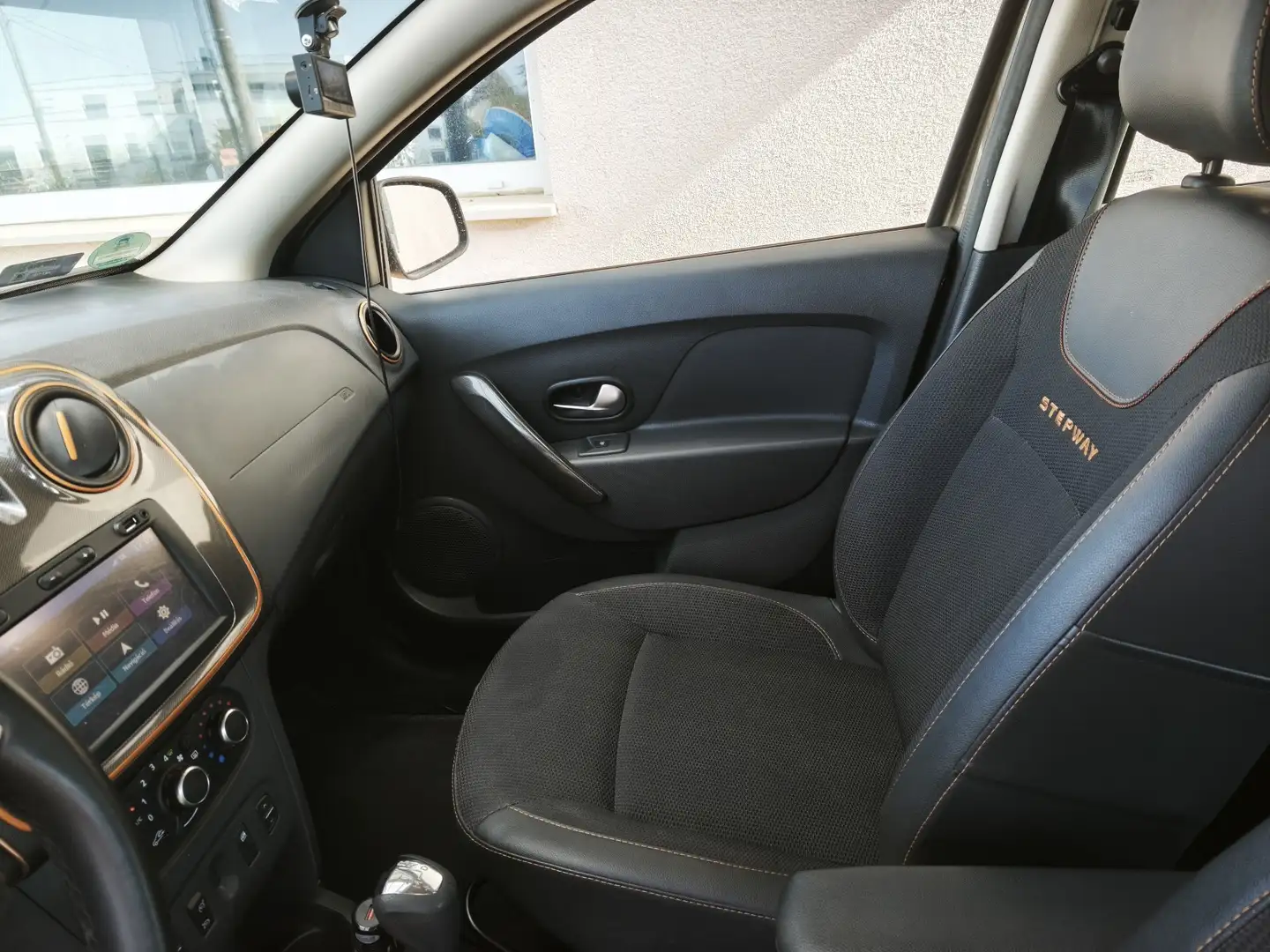 Dacia Sandero Stepway TCe 90 Easy-R S&S Prestige - 2
