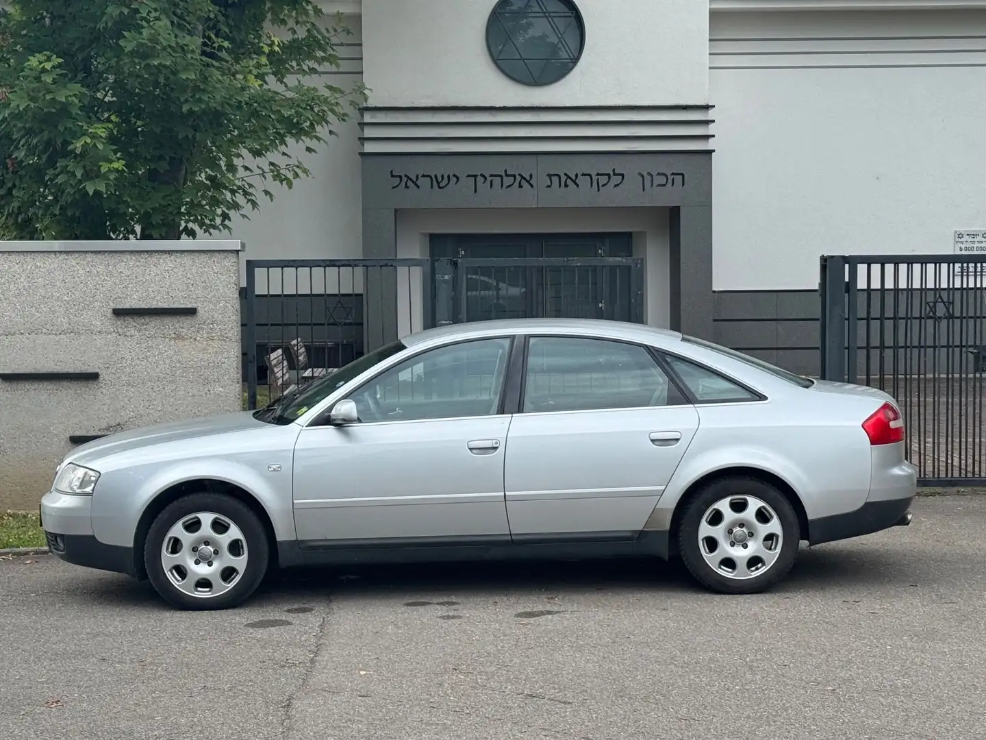 Audi A6 2.4 /Automatik/2-Hand/ Silber - 2