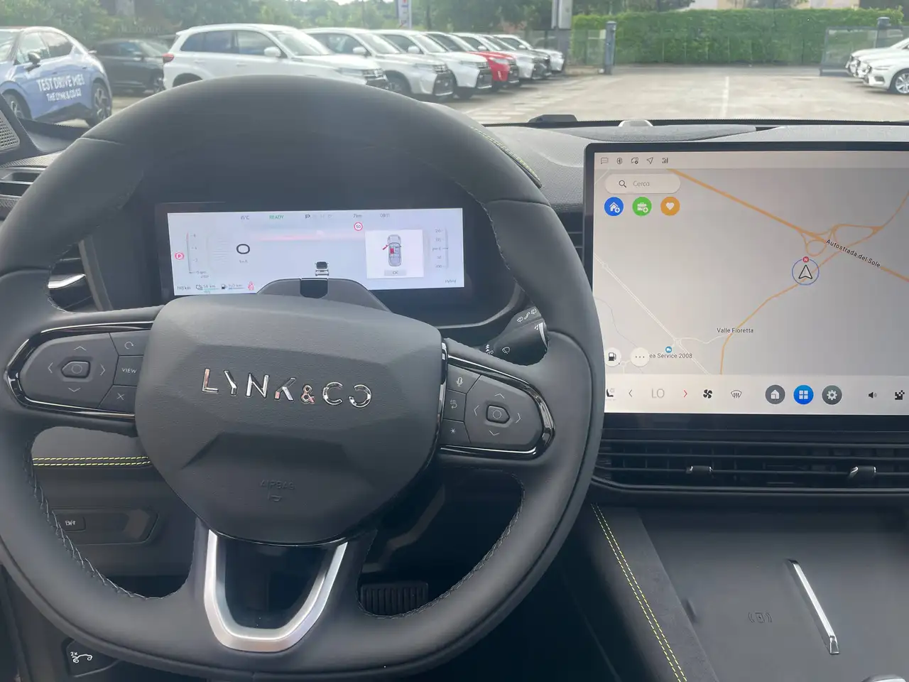 Lynk & Co 01
