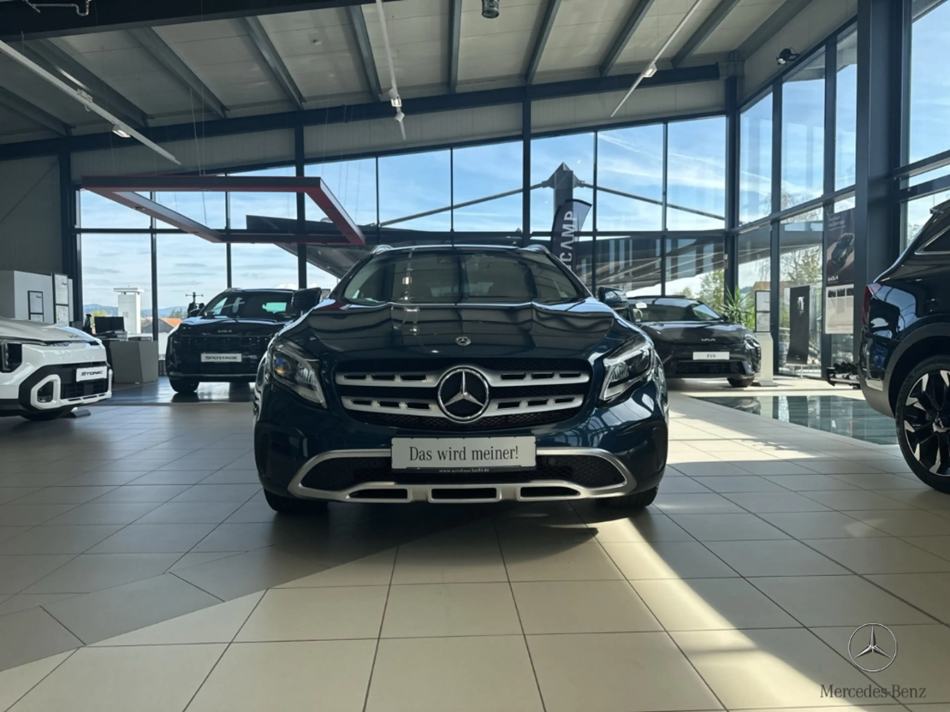 Mercedes-Benz GLA 200 Urban DCT StandHZG Panodach Navi LED El. Heckklapp — photo 3