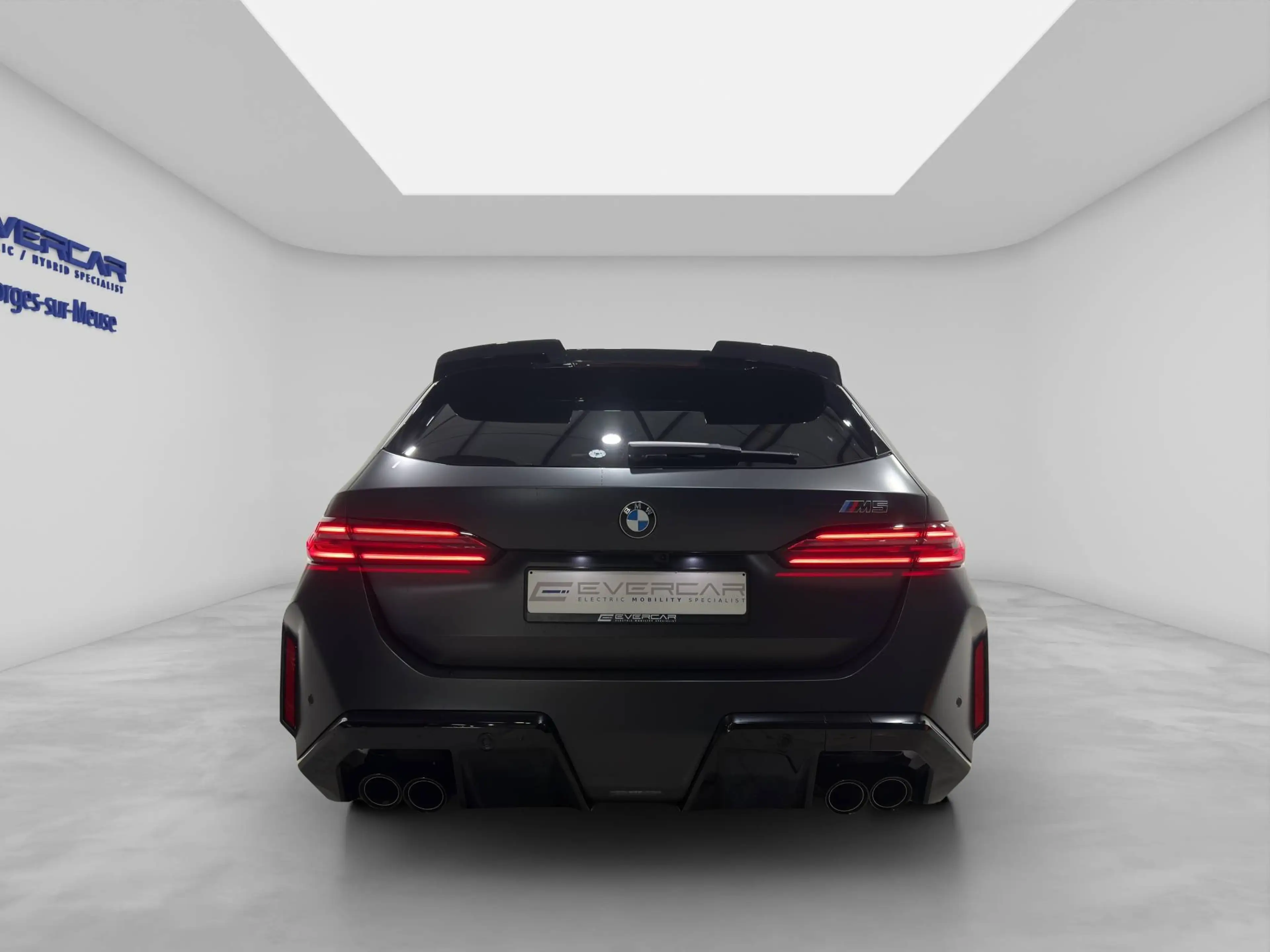 BMW M5 TOURING G99 ***M CARBON CERAMIC BREAKS*SUNROOF*BOWERS&WILKINS*LEATHER SEATS MERINO*** — photo 5