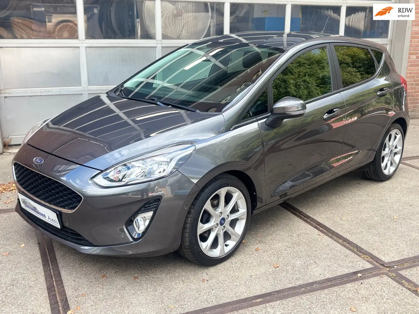 Ford Fiesta 1.0 Titanium,AUTOMAAT,LANE ASS,CAMERA,APPLE CARPLA Grijs - 1