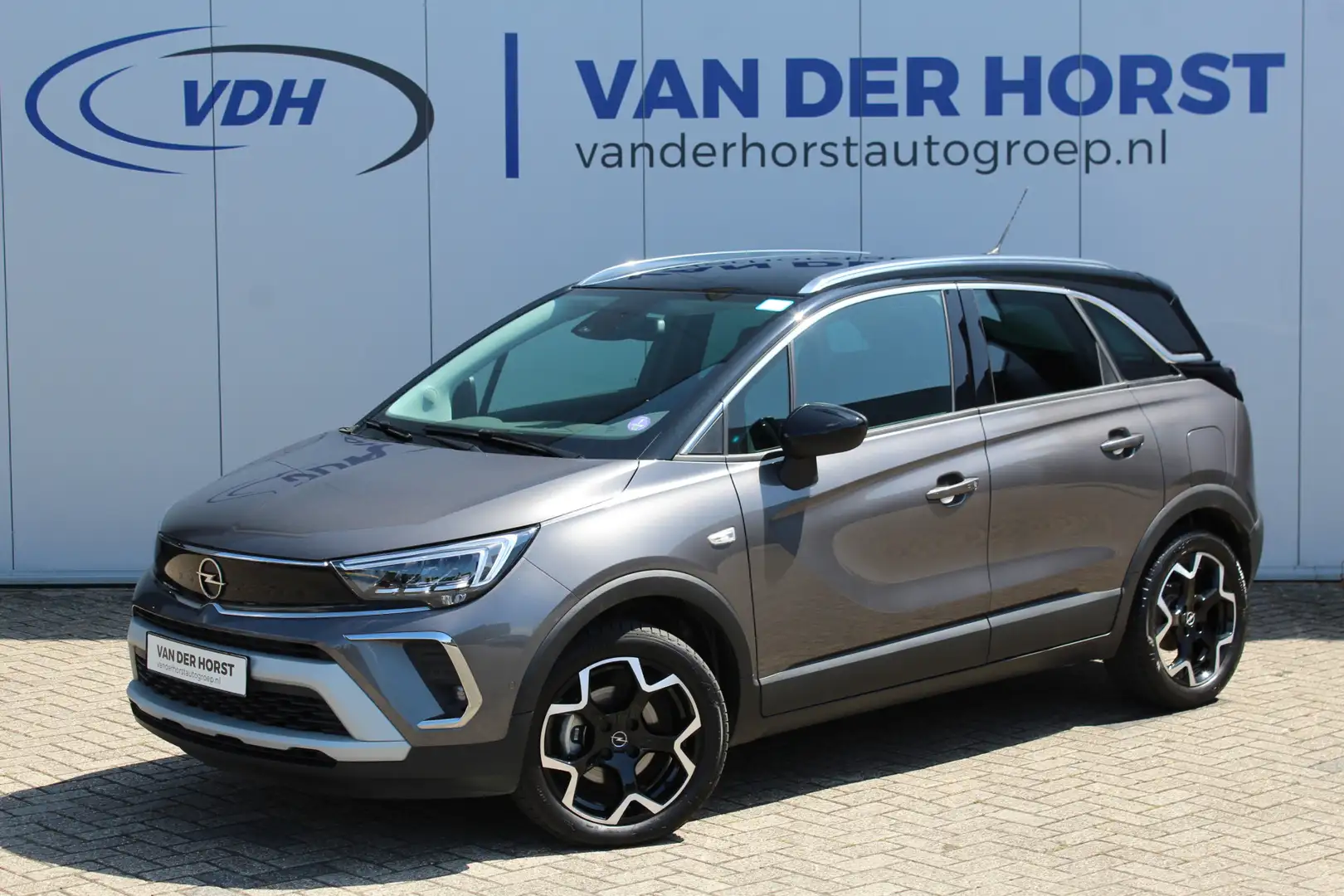 Opel Crossland 1.2-110pk Turbo 'Elegance'. Mooie en luxe hoogzitt Grijs - 1
