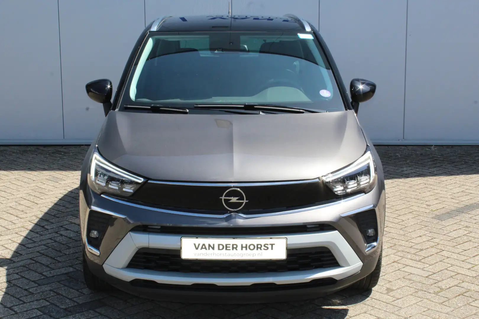 Opel Crossland 1.2-110pk Turbo 'Elegance'. Mooie en luxe hoogzitt Grijs - 2