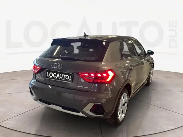 Audi A1 view 4