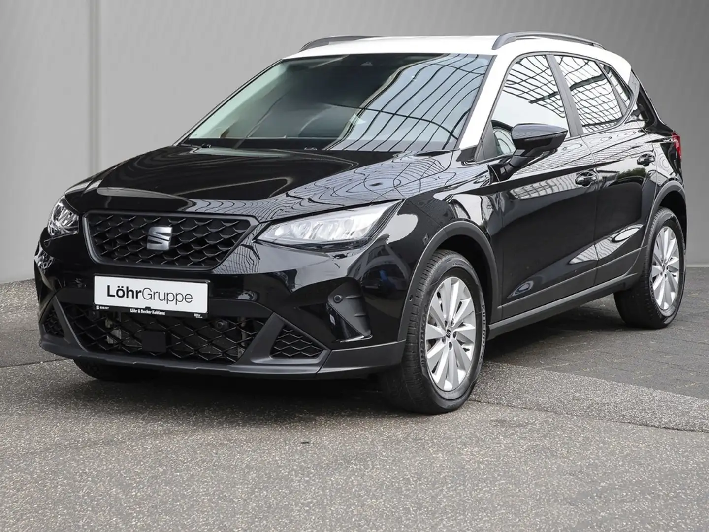 SEAT Arona 1.0 TSI DSG Style RFK/LED/Full-Link Zwart - 2