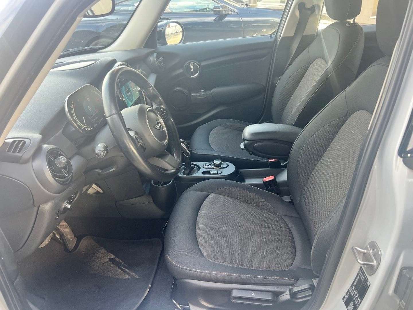 Mini 5 Portes Business Cooper -  - Joinsteer - #4