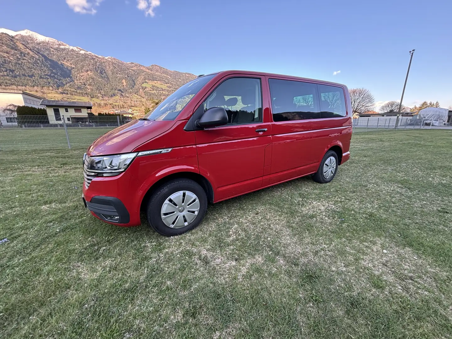 Volkswagen T6.1 Multivan Multivan Rot - 2