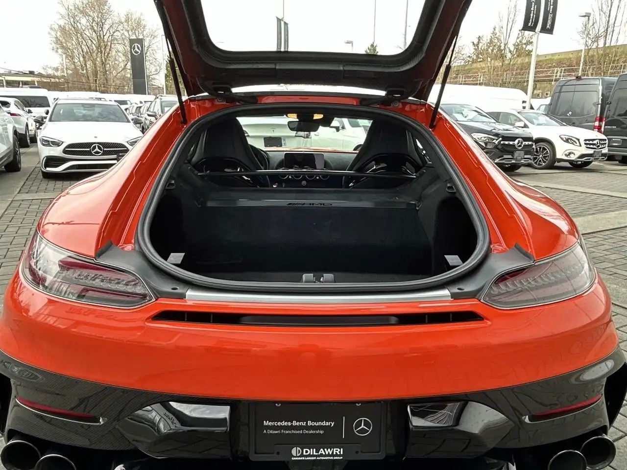 Mercedes-Benz AMG GT снимка Mercedes-Benz AMG GT
