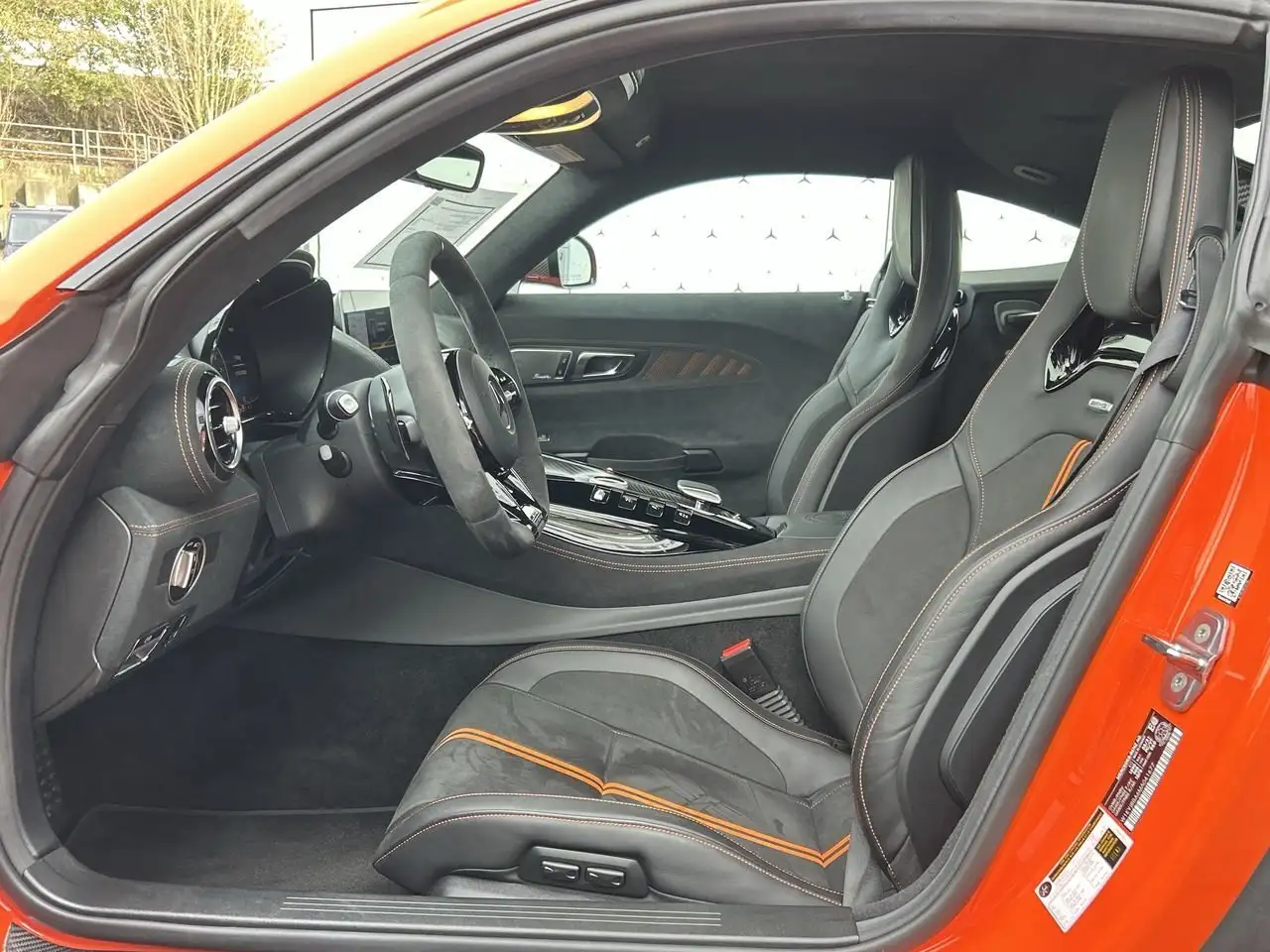 Mercedes-Benz AMG GT снимка Mercedes-Benz AMG GT