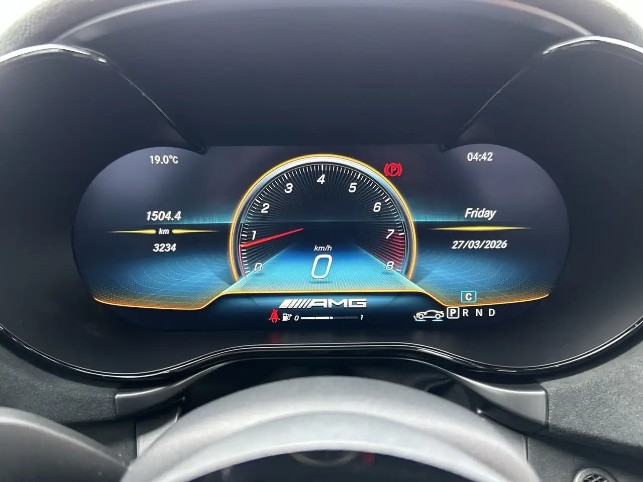 Mercedes-Benz AMG GT снимка Mercedes-Benz AMG GT