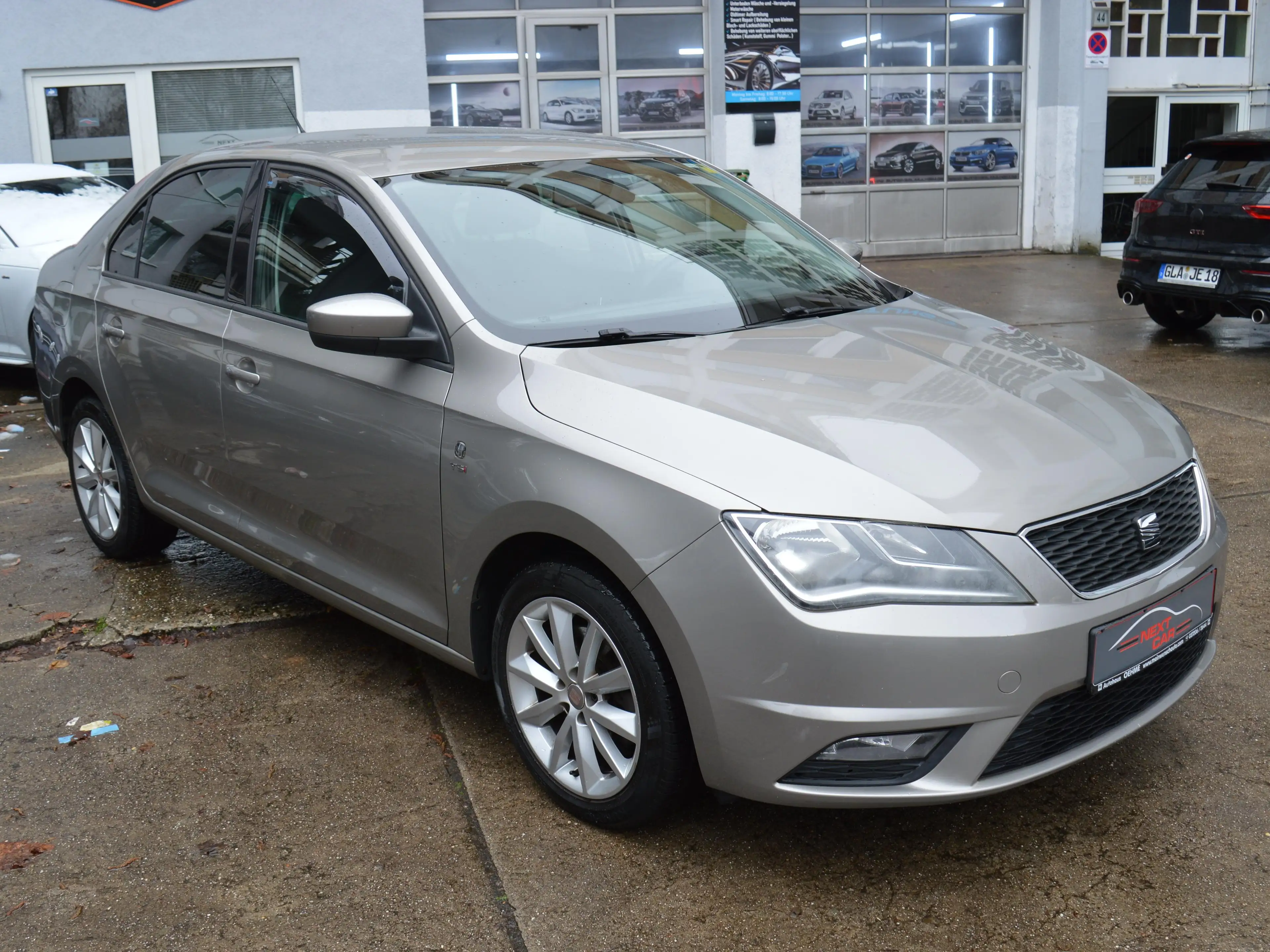 SEAT Toledo Toledo 1.2 TSI (Ecomotive) Start *PDC*Tempomat* — photo 4