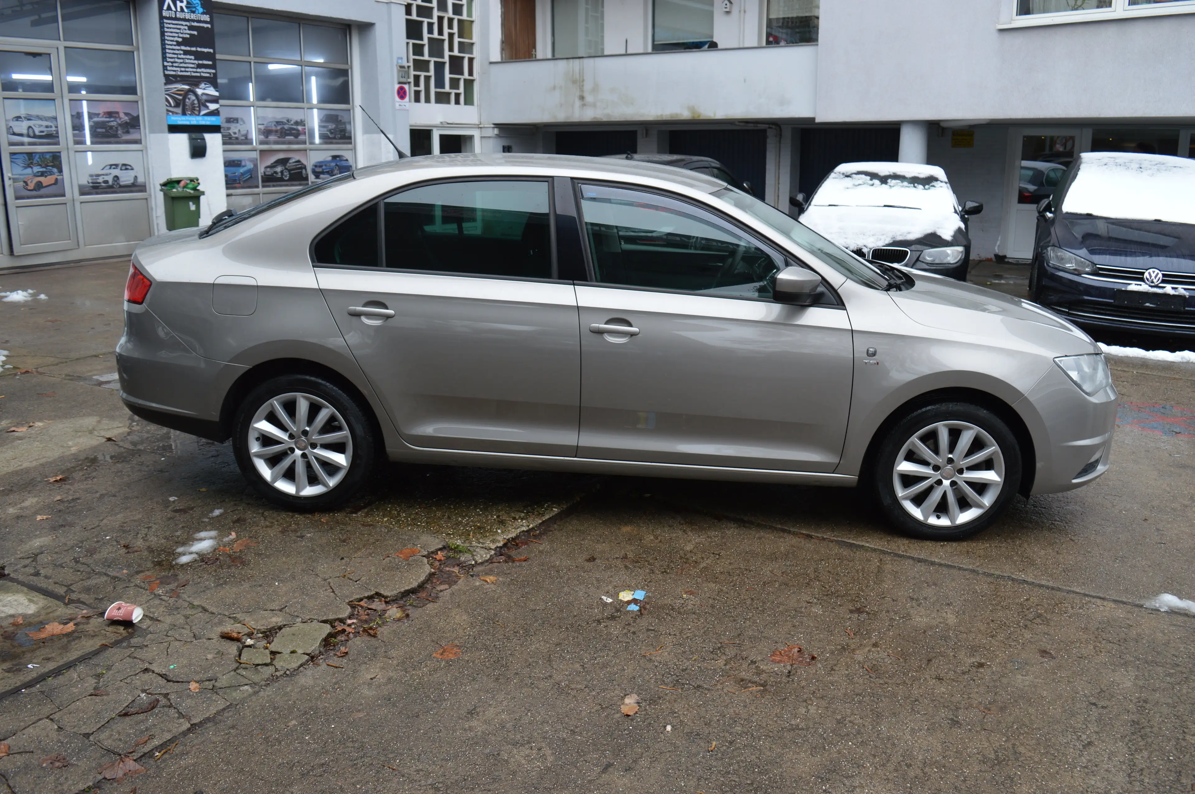 SEAT Toledo Toledo 1.2 TSI (Ecomotive) Start *PDC*Tempomat* — photo 5