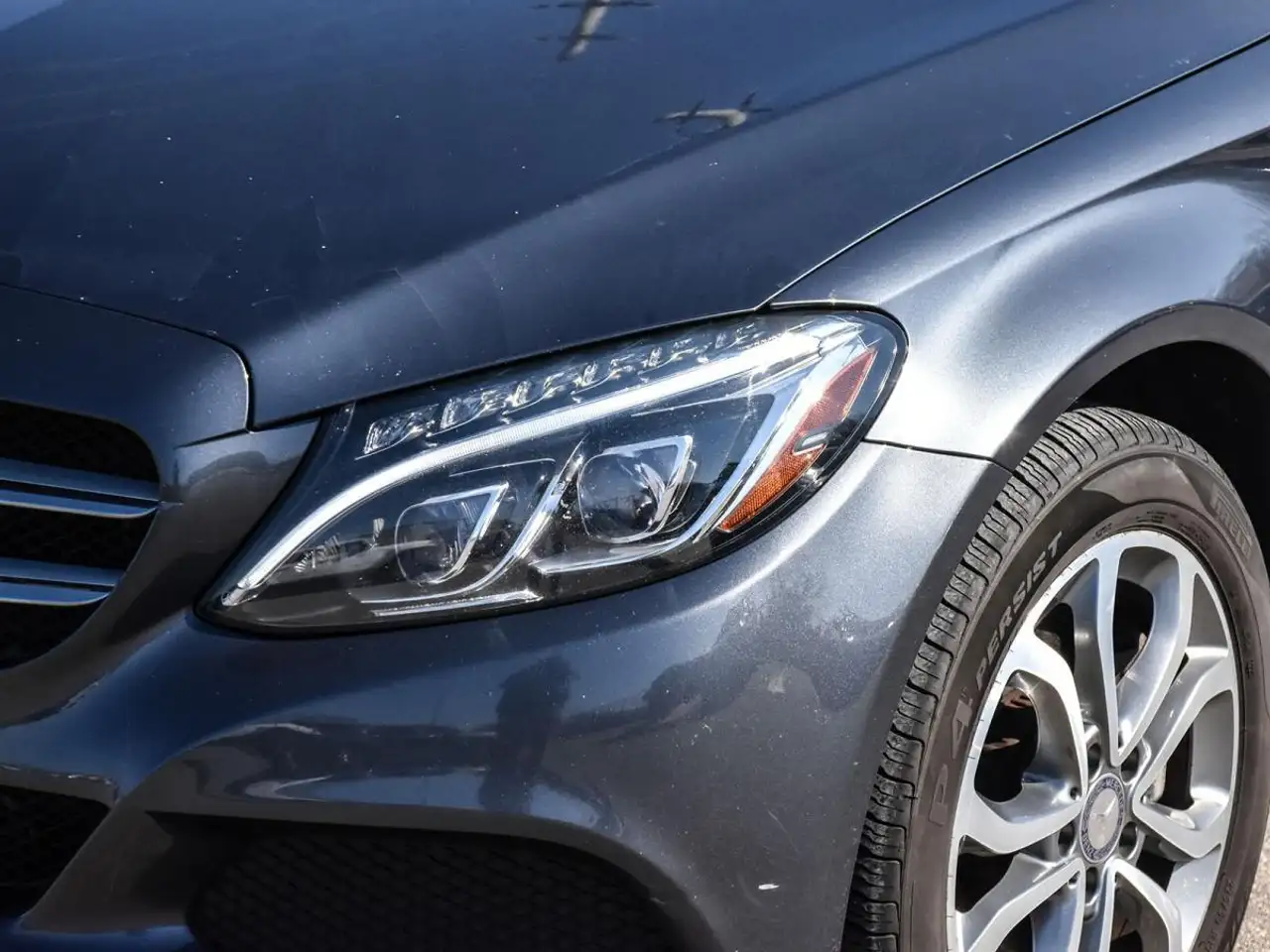 Mercedes-Benz C-Class снимка Mercedes-Benz C-Class