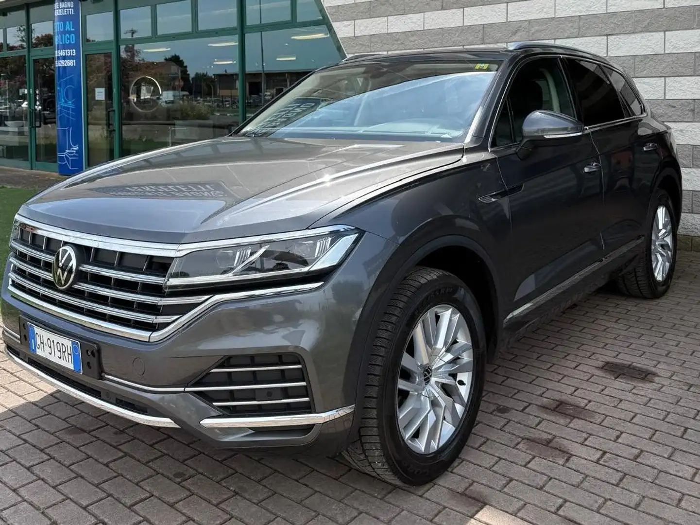 Volkswagen Touareg Touareg 3.0 V6 tdi Elegance 231cv tiptronic Grigio - 2
