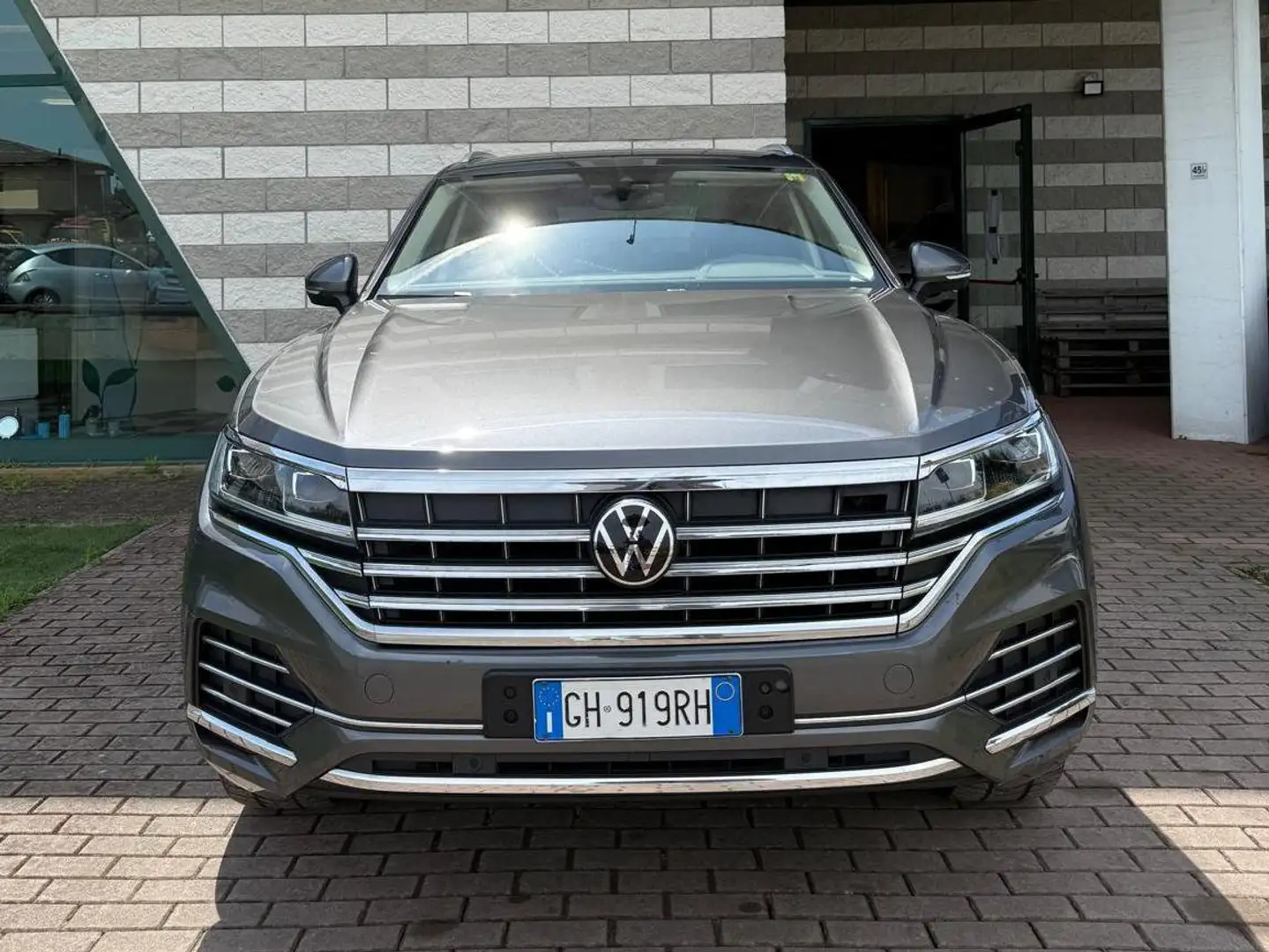 Volkswagen Touareg Touareg 3.0 V6 tdi Elegance 231cv tiptronic Grigio - 1
