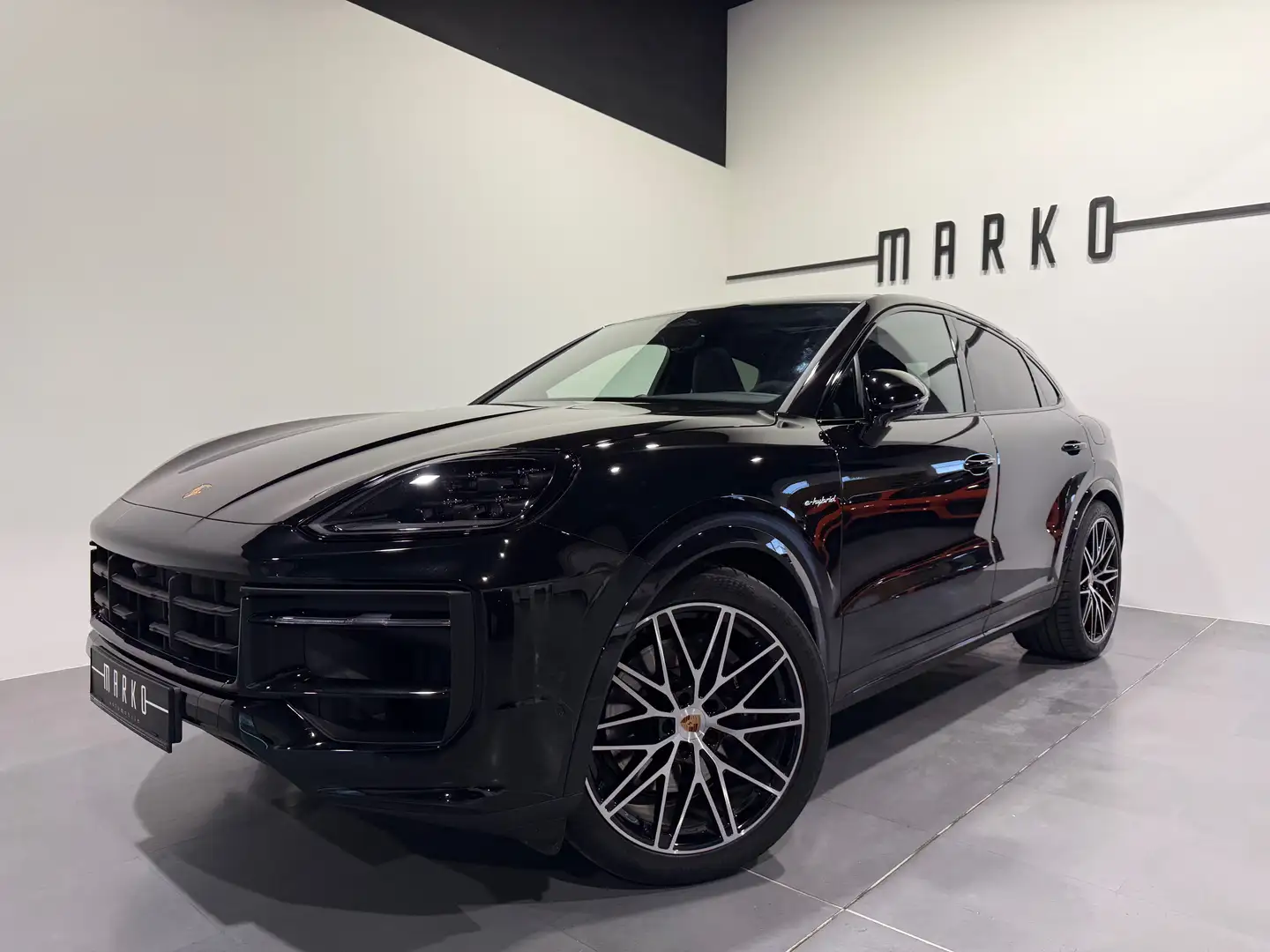 Porsche Cayenne Coupe Hybrid "black Edition" Schwarz - 2