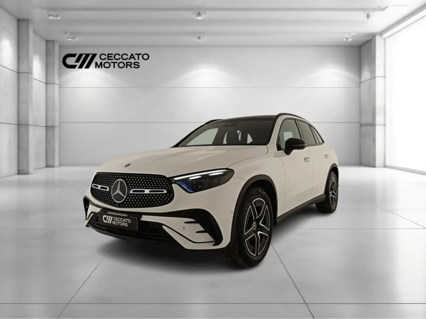Mercedes-Benz GLC 220 220d mhev AMG Premium Plus 4matic auto Bianco - 1
