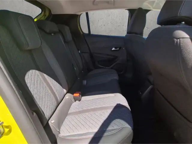 Peugeot 208 view 14