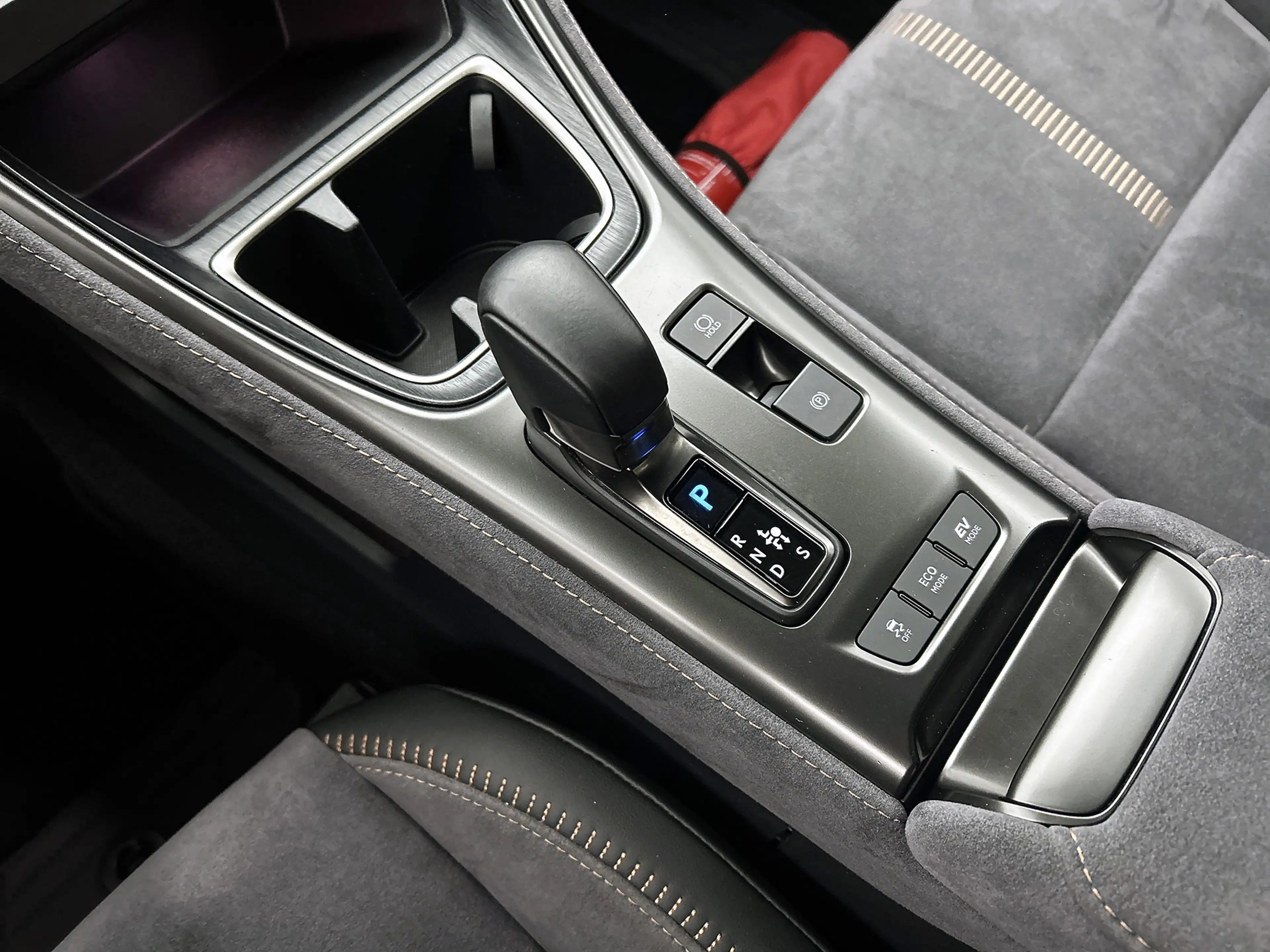 Lexus LBX Cool 2WD | Sensoren V+A | Blindspot | Stuur-Stoelv — photo 9